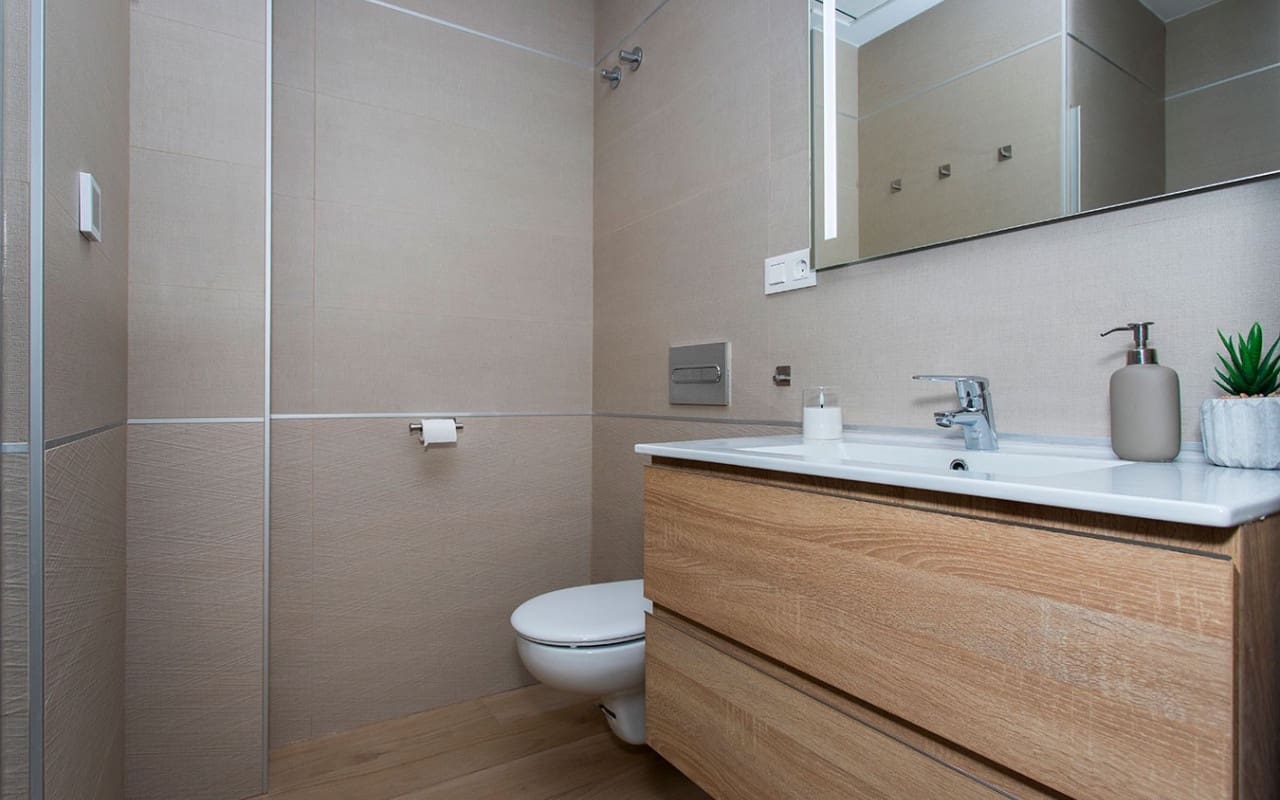 Bungalow de 2 habitaciones en Finestrat en venta con piscina garaje - 335.000 € (Ref: 9402562)