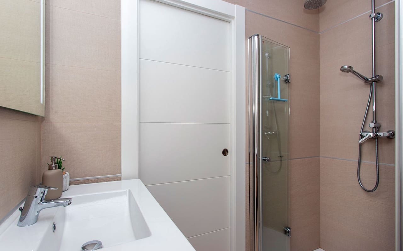 Bungalow de 2 habitaciones en Finestrat en venta con piscina garaje - 335.000 € (Ref: 9402562)