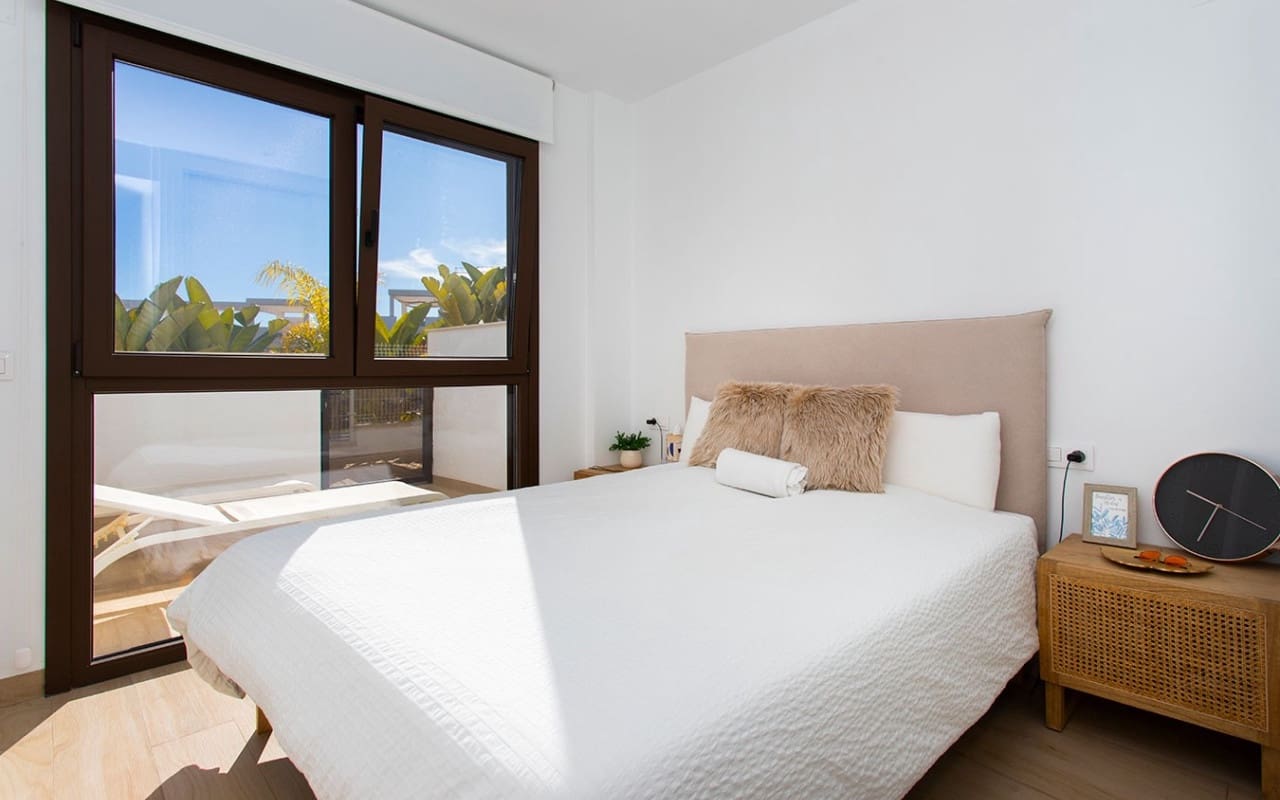 Bungalow de 2 habitaciones en Finestrat en venta con piscina garaje - 335.000 € (Ref: 9402562)