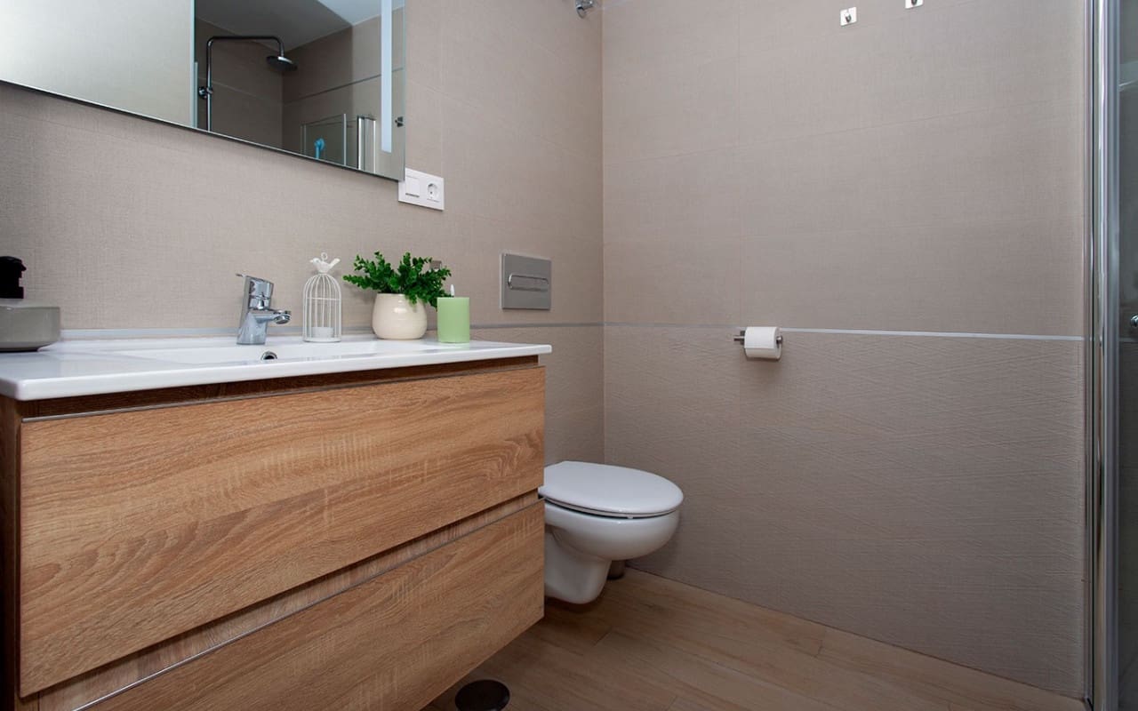 Bungalow de 2 habitaciones en Finestrat en venta con piscina garaje - 335.000 € (Ref: 9402562)