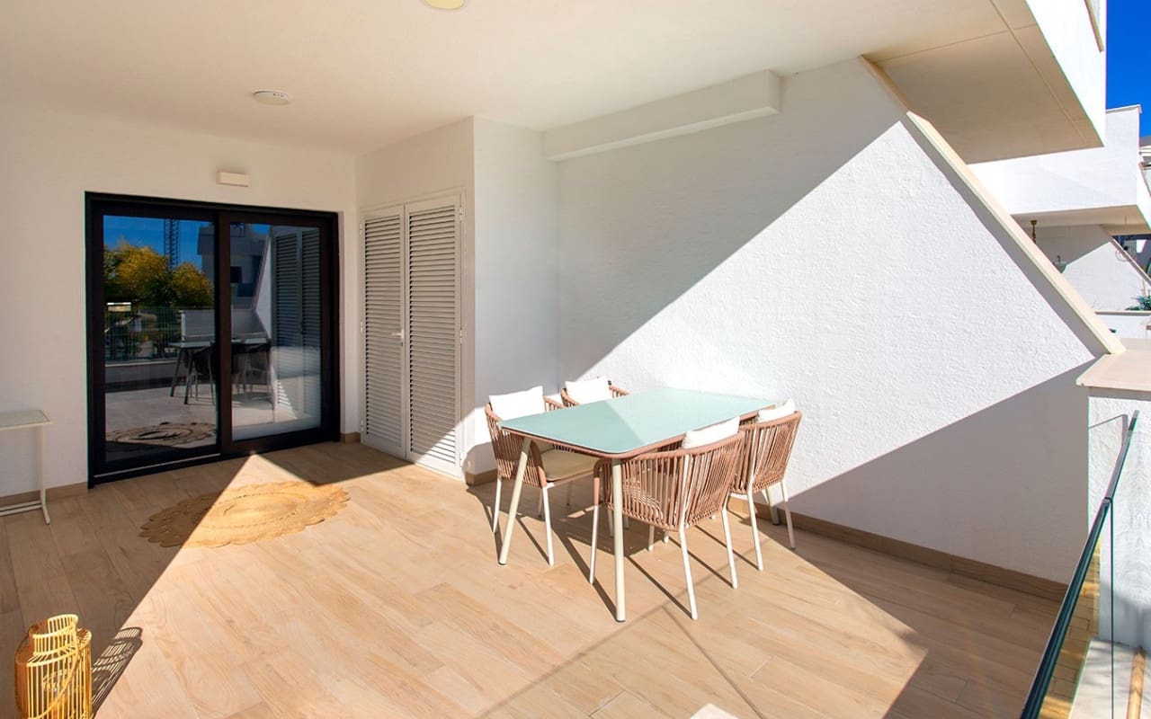 Bungalow de 2 habitaciones en Finestrat en venta con piscina garaje - 335.000 € (Ref: 9402562)