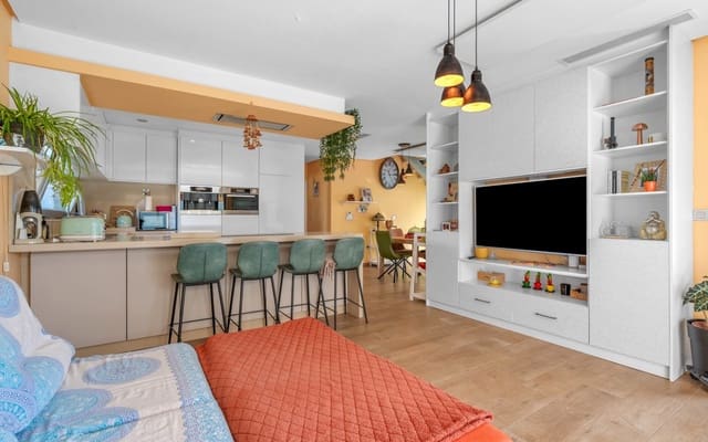 2 Zimmer Villa zu verkaufen in Benijófar mit Pool - 435.000 € (Ref: 9409762)