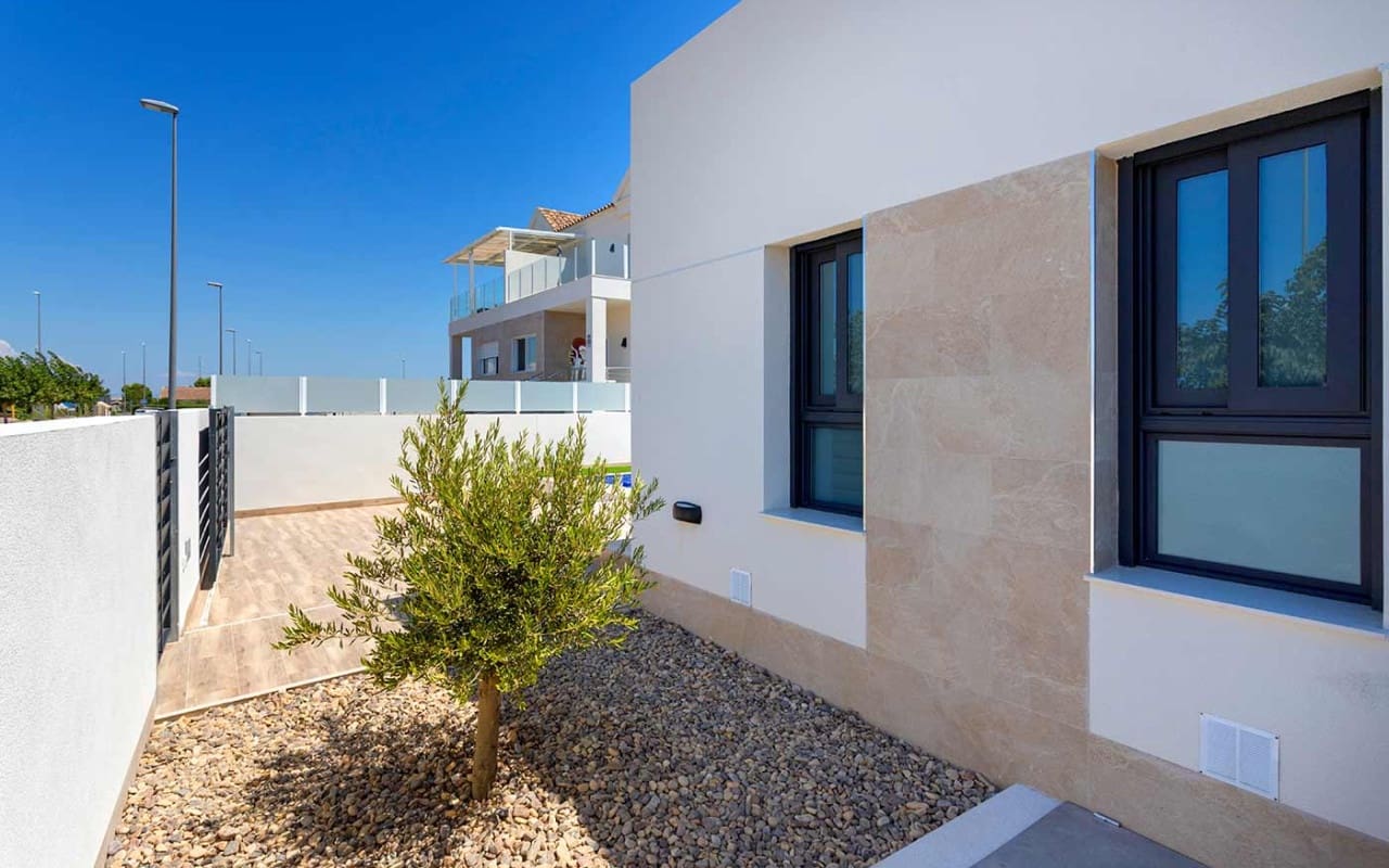 3 slaapkamer Villa te koop in Daya Nueva - € 349.000 (Ref: 9409765)