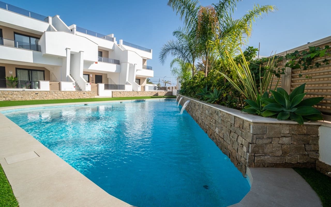 3 quarto Penthouse para venda em San Pedro del Pinatar com piscina - 355 000 € (Ref: 9409766)