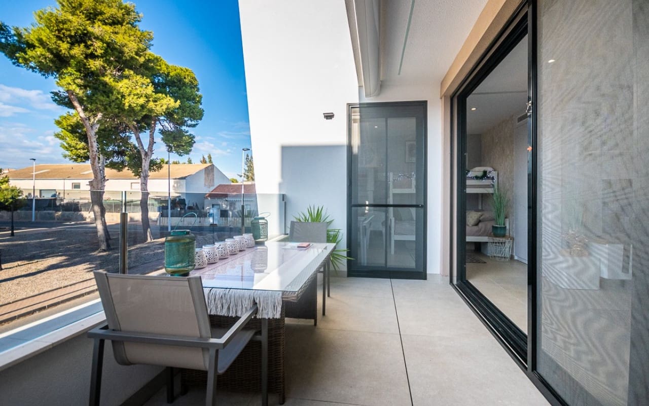 3 quarto Penthouse para venda em San Pedro del Pinatar com piscina - 355 000 € (Ref: 9409766)