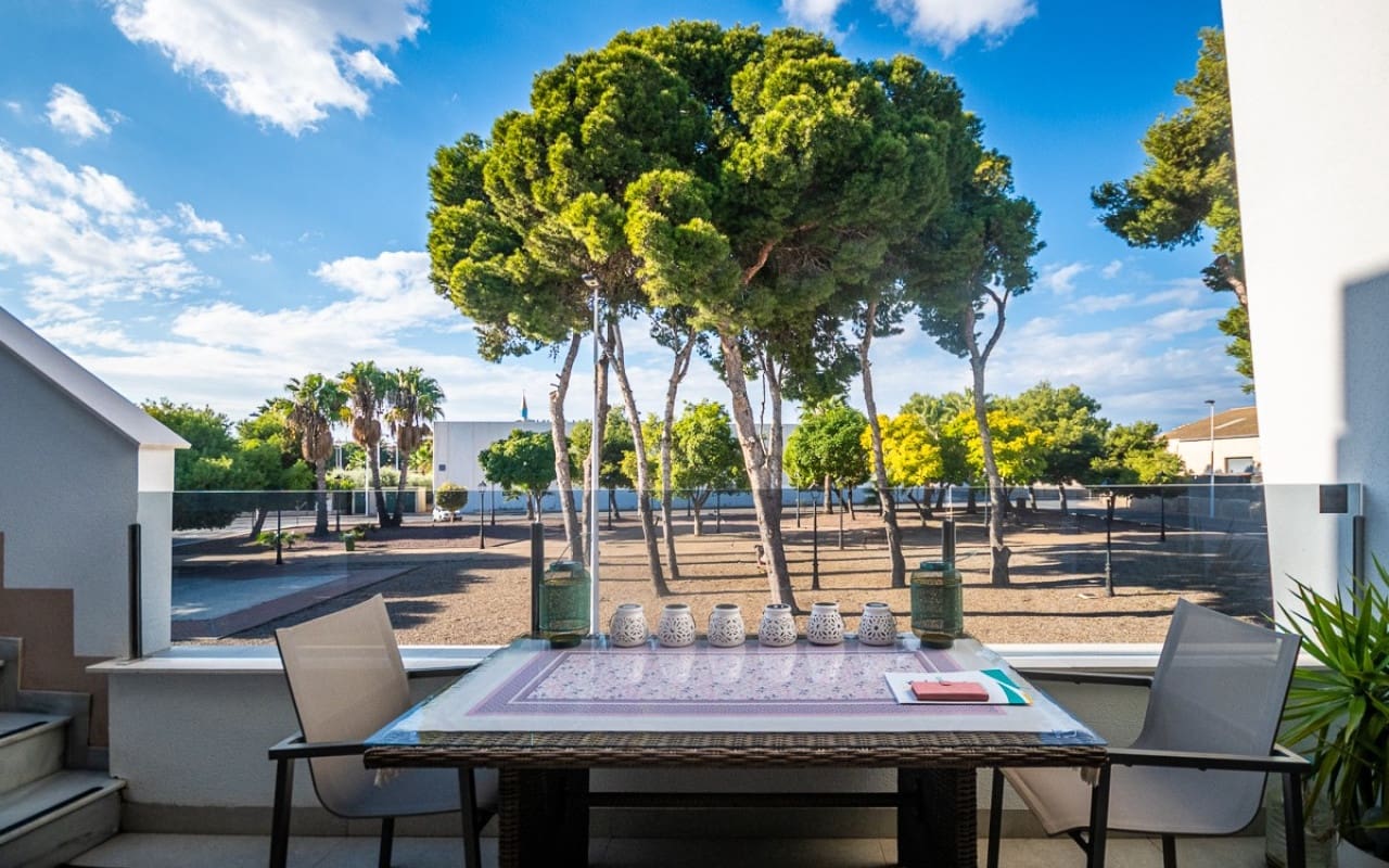 3 quarto Penthouse para venda em San Pedro del Pinatar com piscina - 355 000 € (Ref: 9409766)