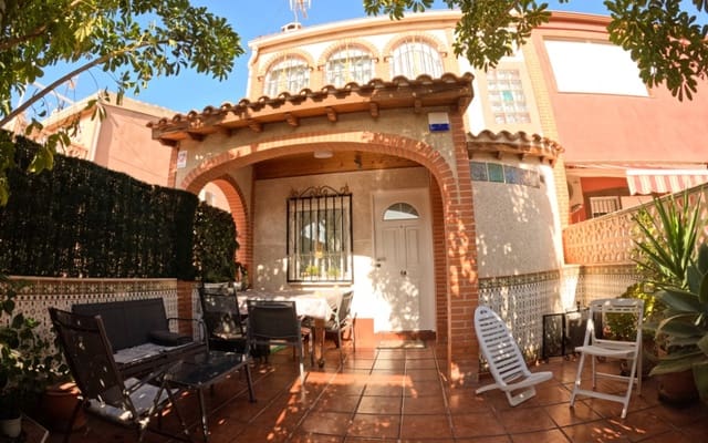 4 bedroom Townhouse for sale in Playa de los Náufragos, Torrevieja - € 249,900 (Ref: 9412661)