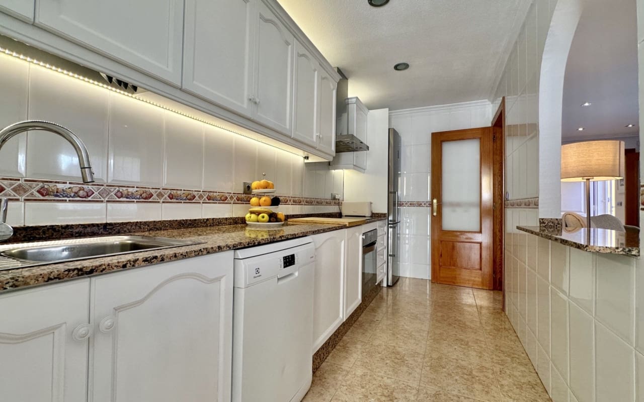 Casa de 3 habitaciones en La Florida en venta con piscina - 295.000 € (Ref: 9412662)