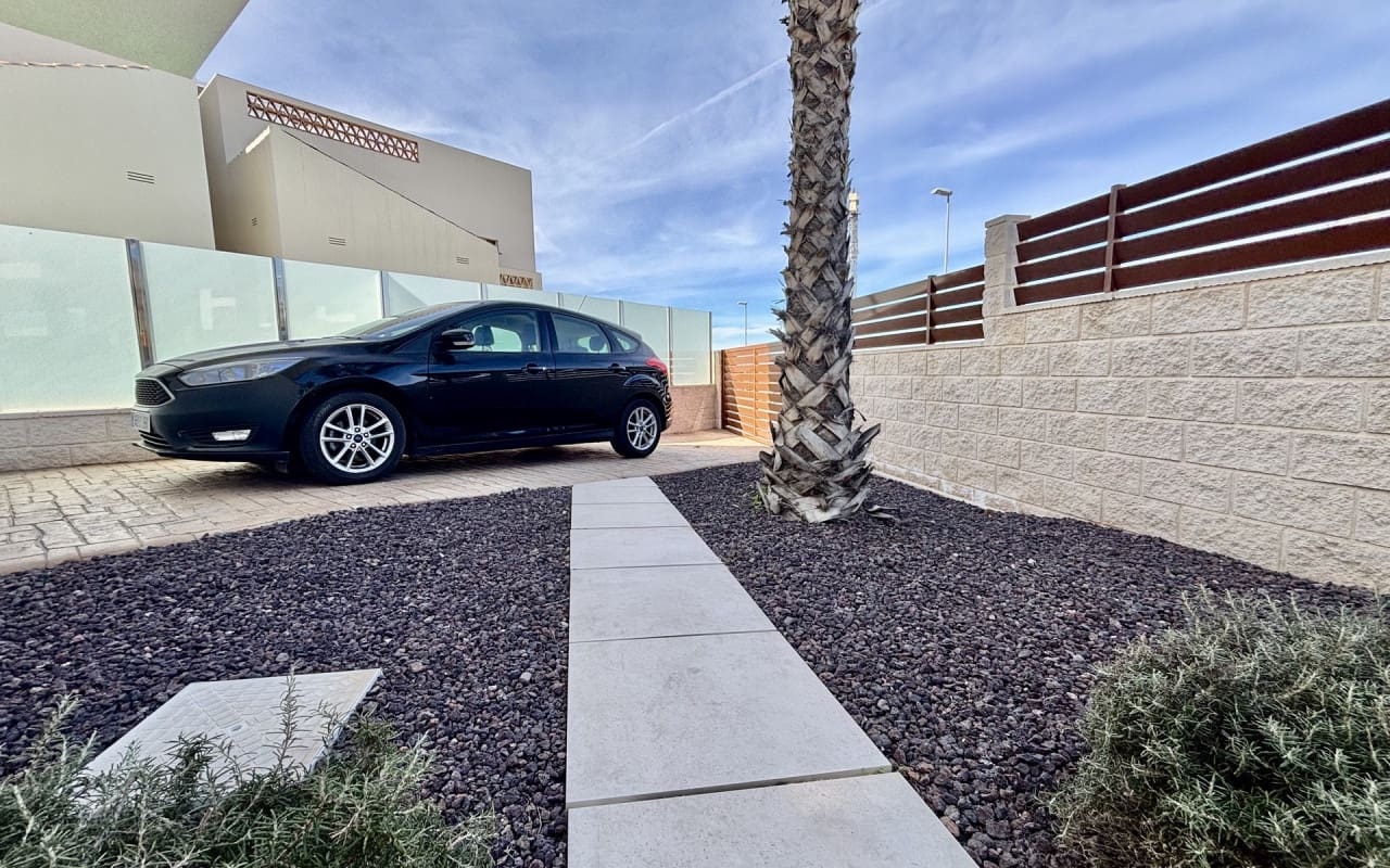 3 slaapkamer Villa te koop in Benijofar - € 395.000 (Ref: 9412663)