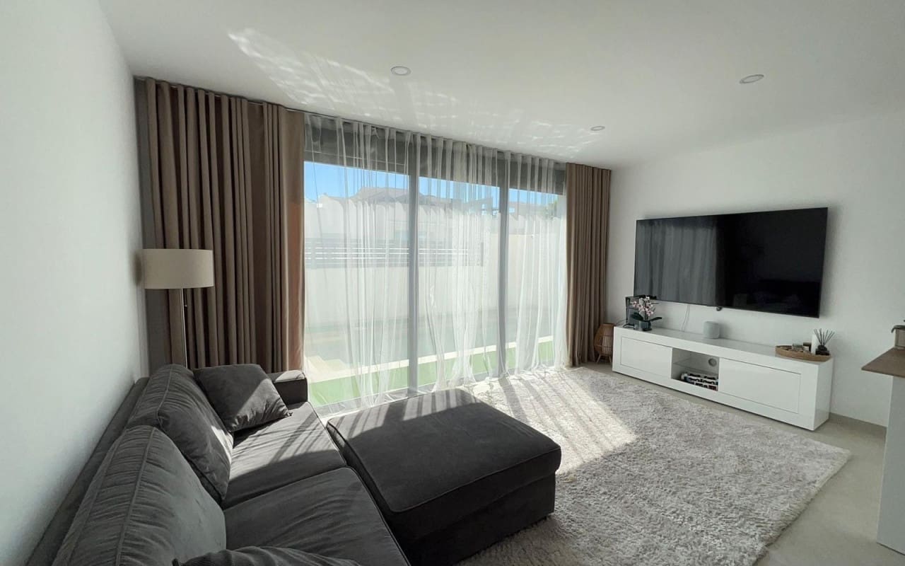 2 bedroom Villa for sale in Benijofar with pool - € 330,000 (Ref: 9412666)