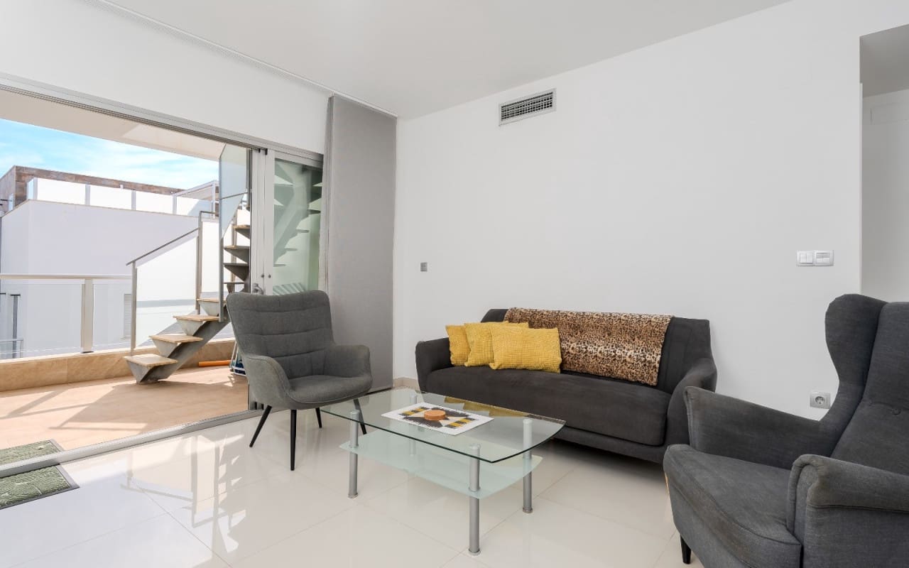 2 soveværelse Penthouse til salg i Orihuela Costa med swimmingpool - € 289.000 (Ref: 9412668)