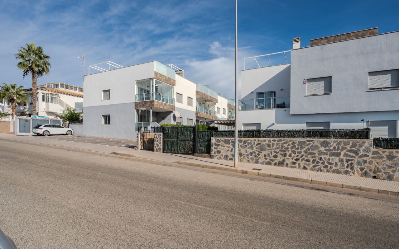 2 soveværelse Penthouse til salg i Orihuela Costa med swimmingpool - € 289.000 (Ref: 9412668)