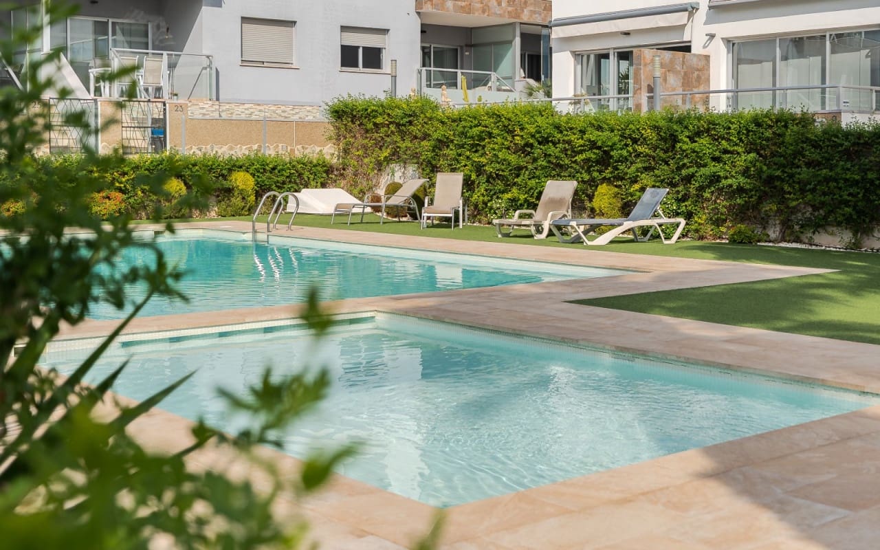 2 soveværelse Penthouse til salg i Orihuela Costa med swimmingpool - € 289.000 (Ref: 9412668)