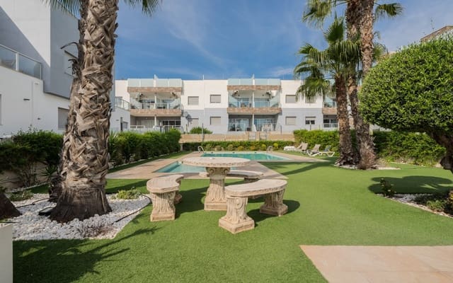 2 soveværelse Penthouse til salg i Punta Prima, Orihuela med swimmingpool - € 289.000 (Ref: 9412668)
