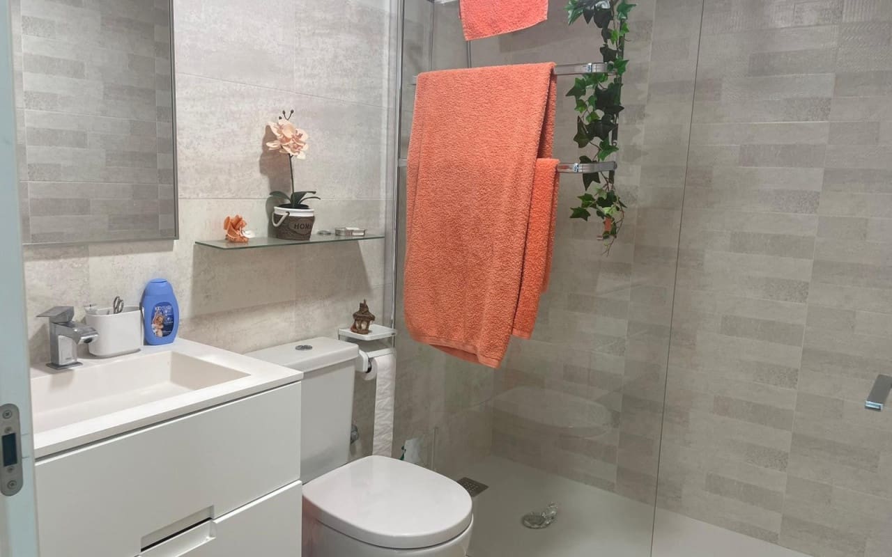 2 soveværelse Lejlighed til salg i Vistabella med swimmingpool - € 295.000 (Ref: 9412669)