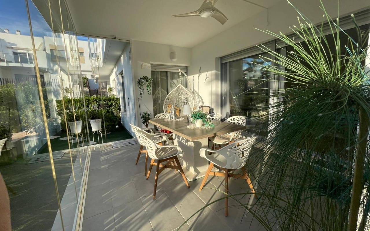 2 soveværelse Lejlighed til salg i Vistabella med swimmingpool - € 295.000 (Ref: 9412669)