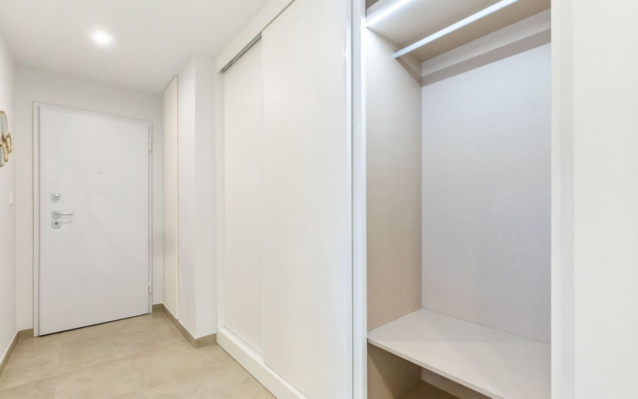 Apartamento de 2 habitaciones en Torrevieja en venta con piscina - 259.000 € (Ref: 9412670)