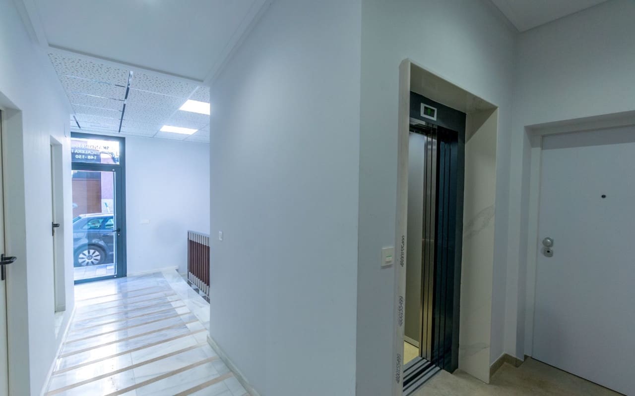 Apartamento de 2 habitaciones en Torrevieja en venta con piscina - 259.000 € (Ref: 9412670)