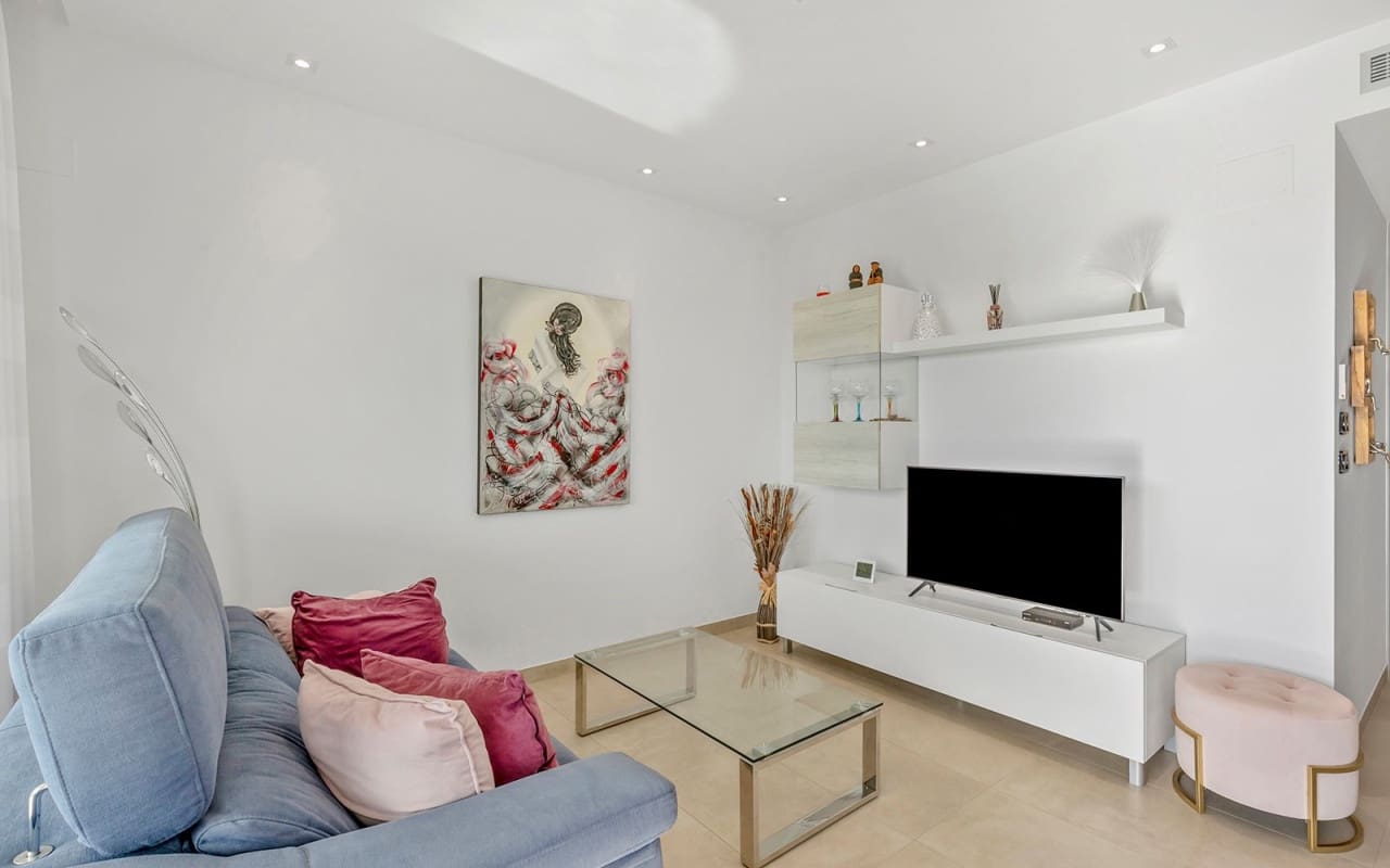 2 slaapkamer Appartement te koop in Orihuela Costa met zwembad - € 335.000 (Ref: 9412671)