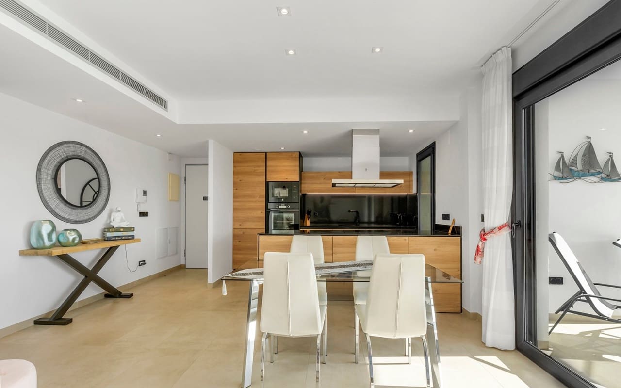 2 slaapkamer Appartement te koop in Orihuela Costa met zwembad - € 335.000 (Ref: 9412671)