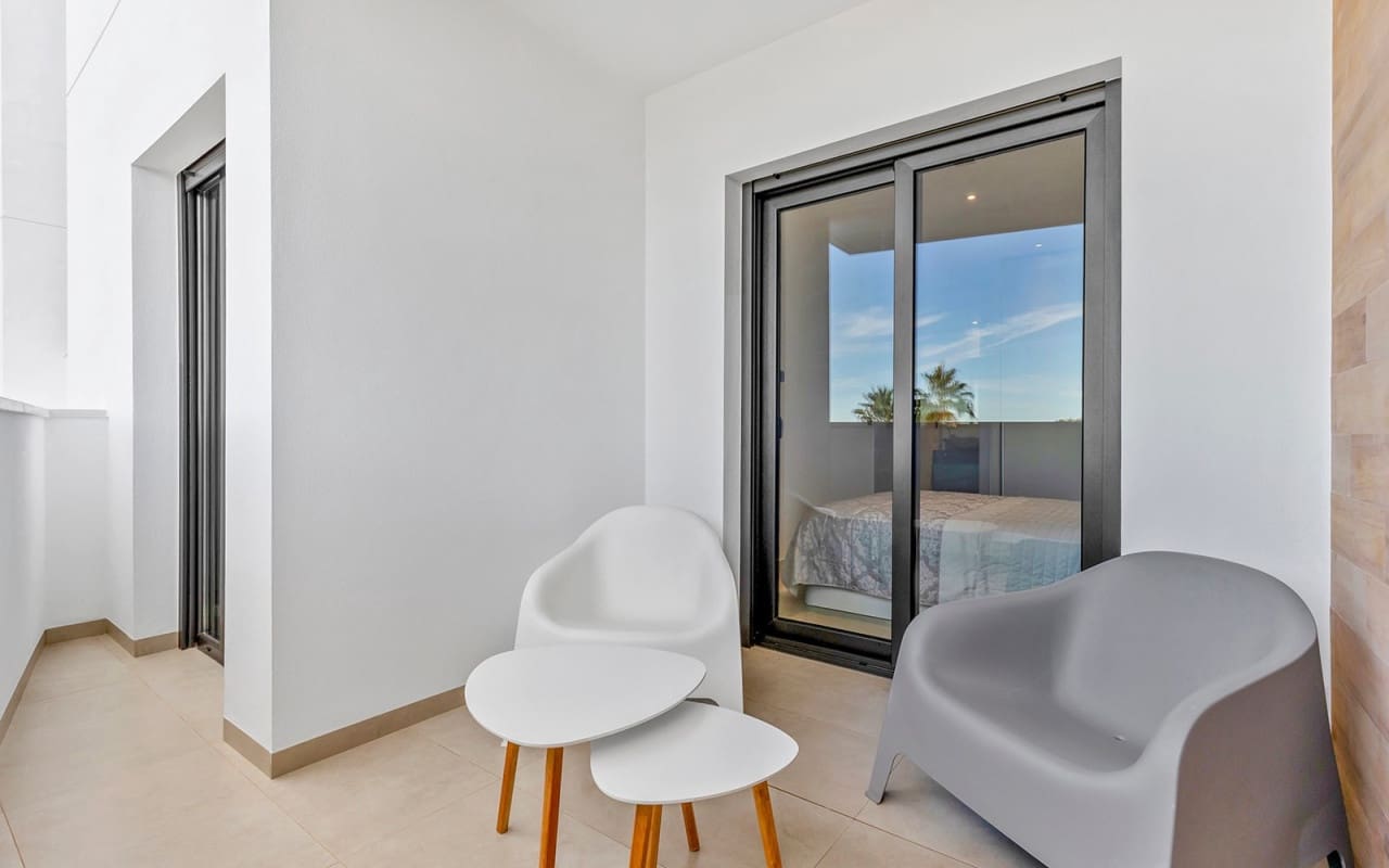 2 slaapkamer Appartement te koop in Orihuela Costa met zwembad - € 335.000 (Ref: 9412671)