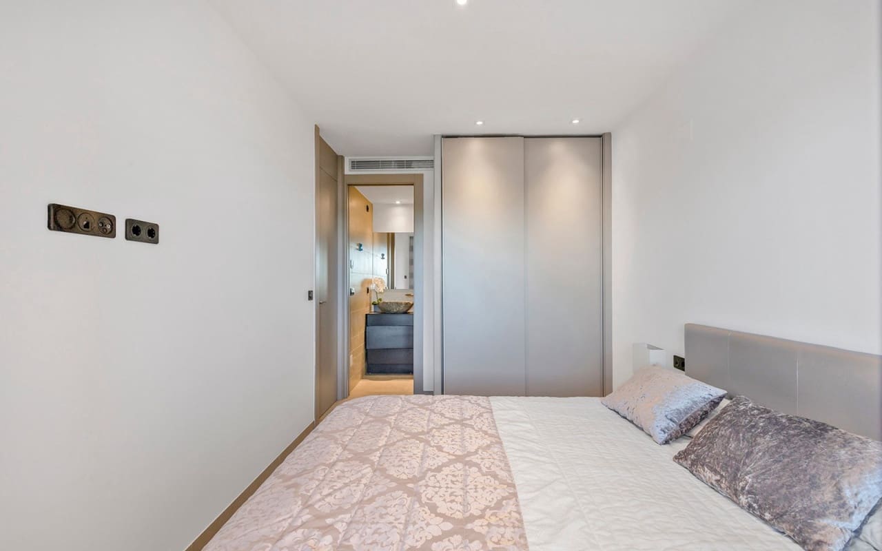 2 slaapkamer Appartement te koop in Orihuela Costa met zwembad - € 335.000 (Ref: 9412671)