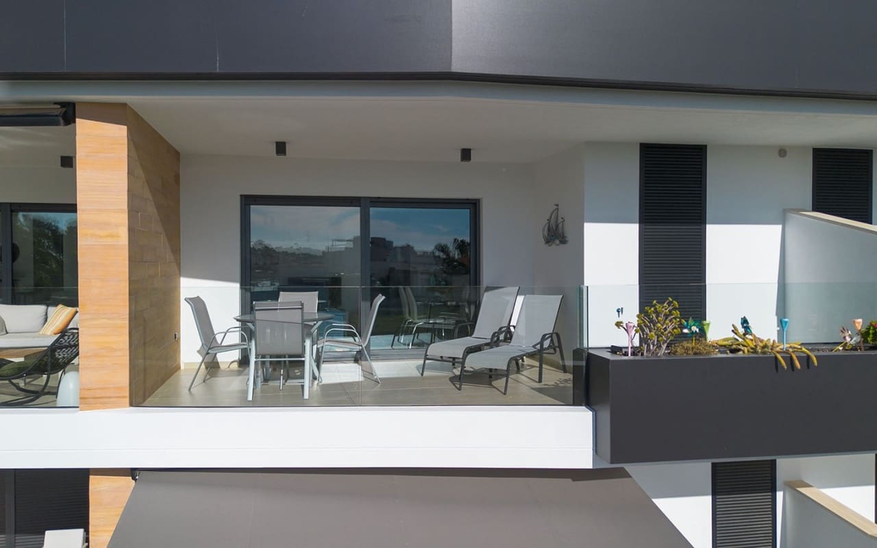 2 slaapkamer Appartement te koop in Orihuela Costa met zwembad - € 335.000 (Ref: 9412671)