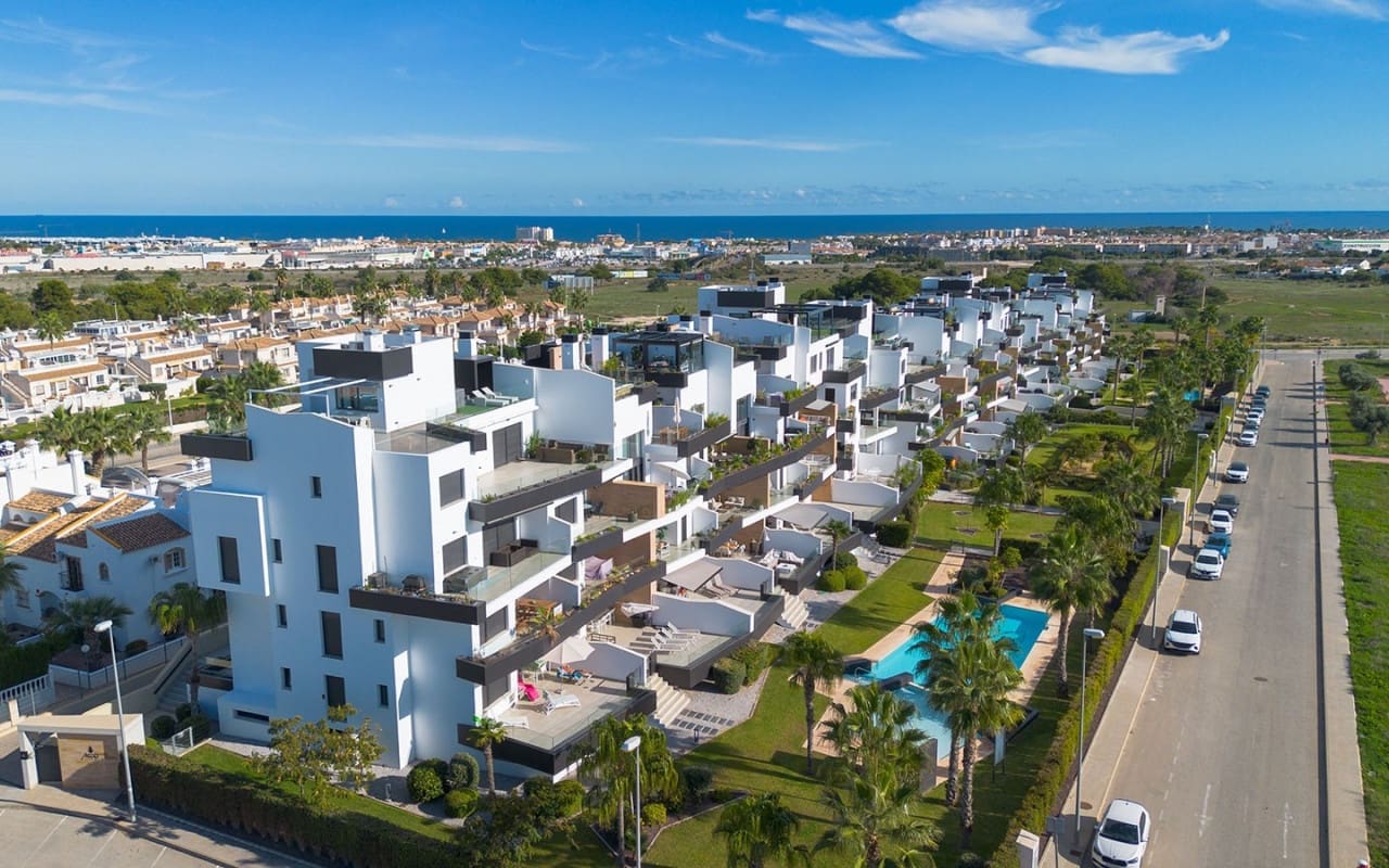 2 slaapkamer Appartement te koop in Orihuela Costa met zwembad - € 335.000 (Ref: 9412671)