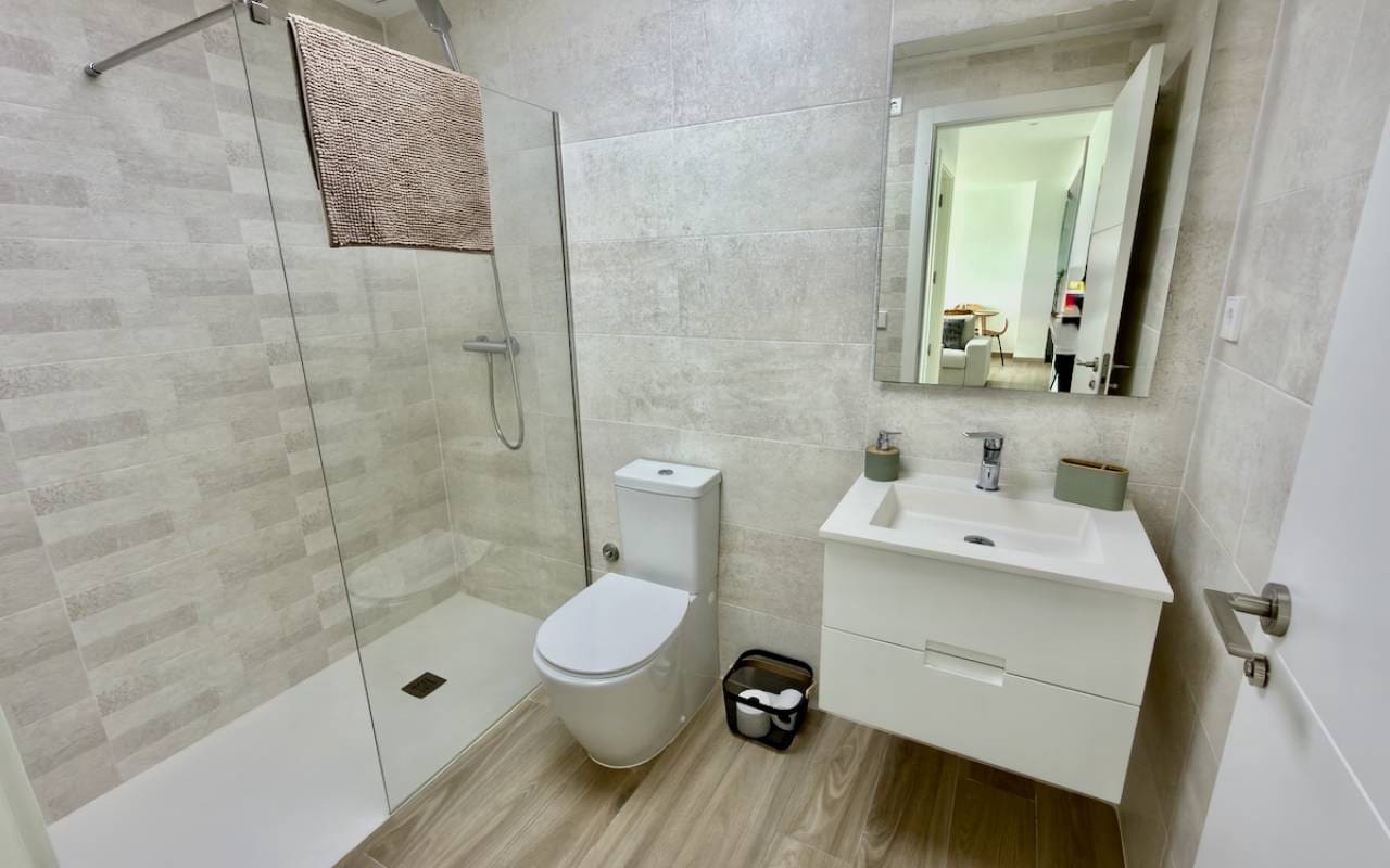 3 sypialnia Penthouse na sprzedaż w Vistabella z basenem - 295 000 € (Ref: 9412672)