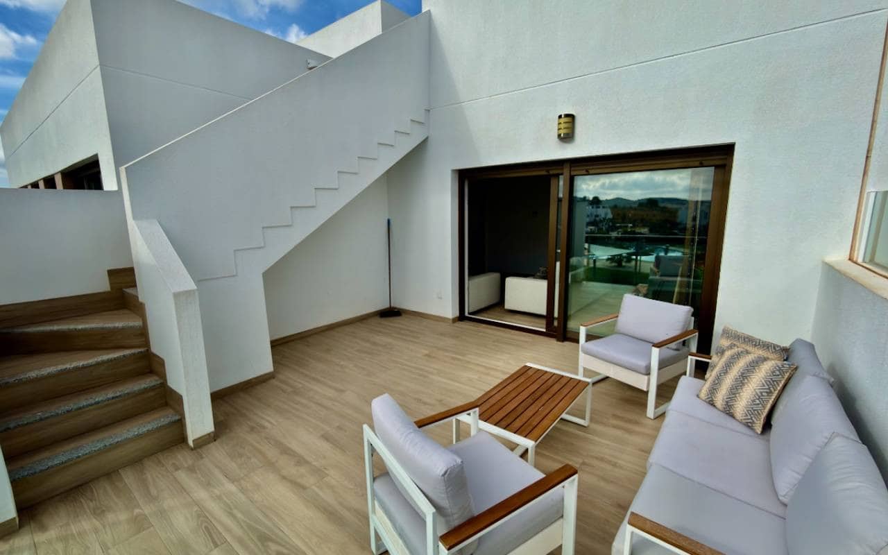 3 sypialnia Penthouse na sprzedaż w Vistabella z basenem - 295 000 € (Ref: 9412672)