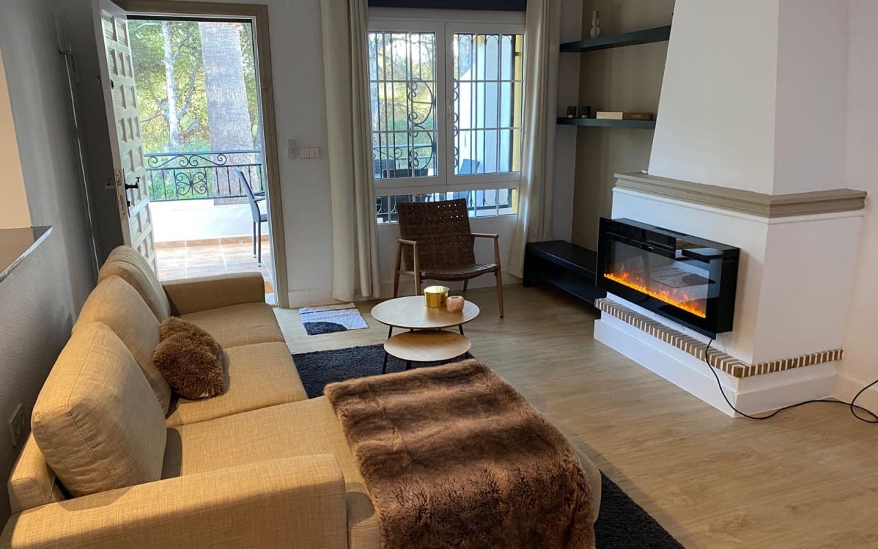 3 bedroom Villa for sale in Villamartin with pool - € 299,500 (Ref: 9416172)