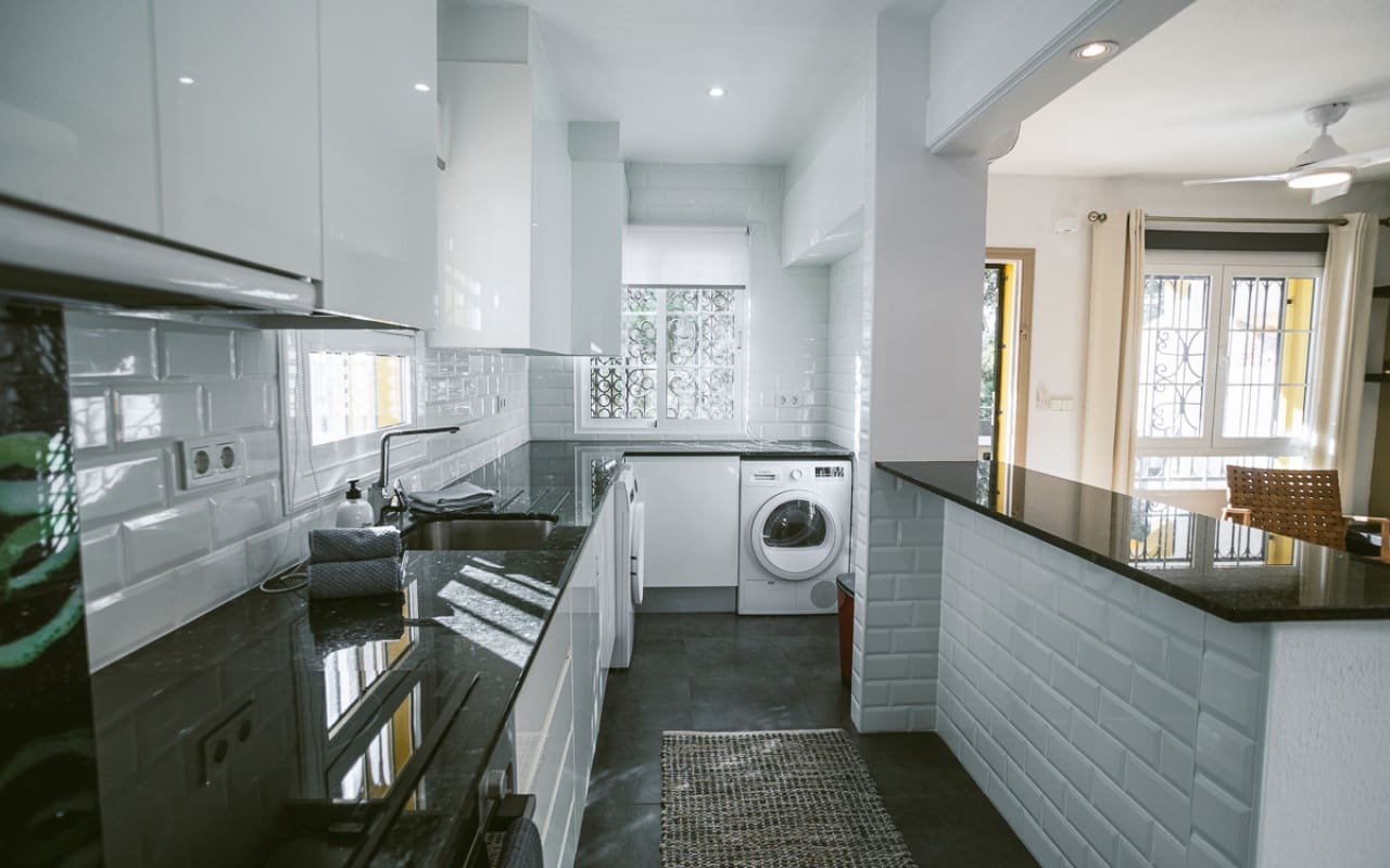 3 bedroom Villa for sale in Villamartin with pool - € 299,500 (Ref: 9416172)