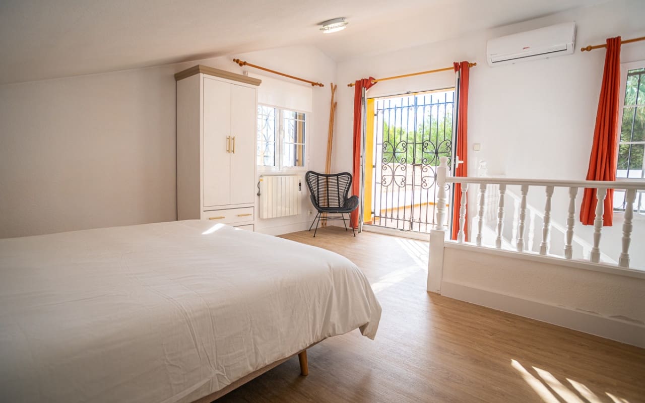 3 bedroom Villa for sale in Villamartin with pool - € 299,500 (Ref: 9416172)