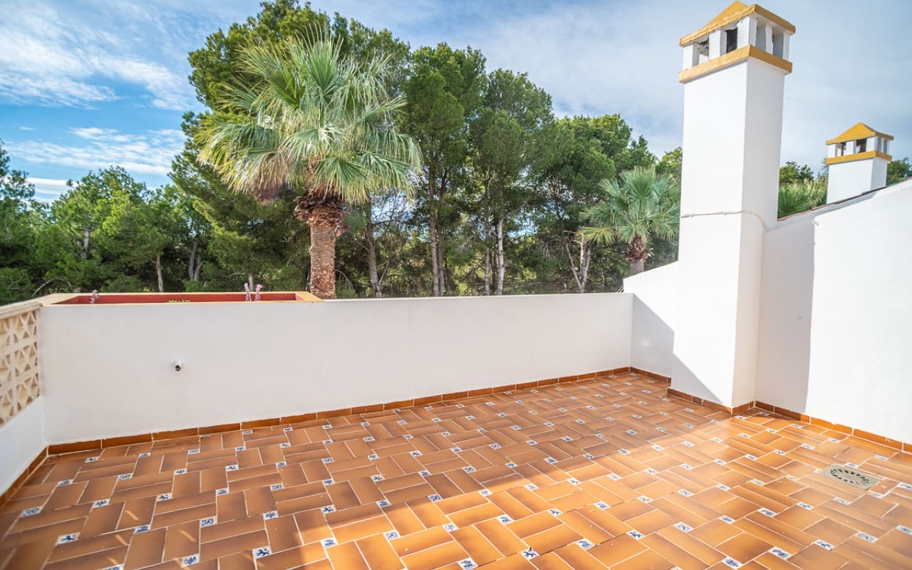 3 bedroom Villa for sale in Villamartin with pool - € 299,500 (Ref: 9416172)