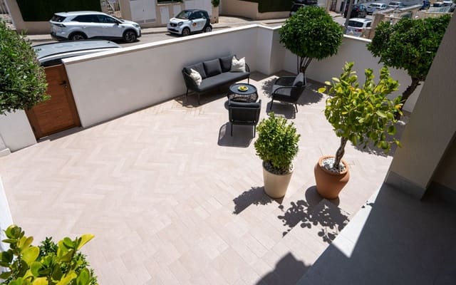 2 bedroom Townhouse for sale in Los Altos with pool - € 279,000 (Ref: 9416179)