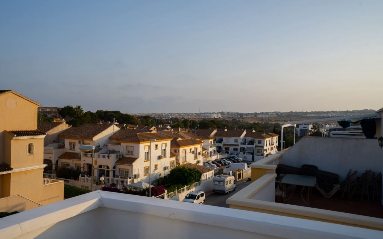 2 bedroom Townhouse for sale in Los Altos with pool - € 279,000 (Ref: 9416179)