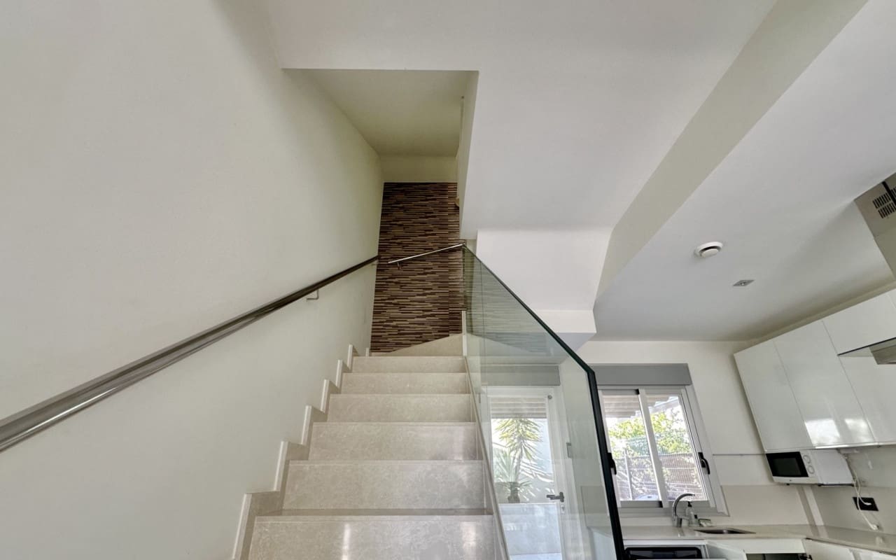 3 soveværelse Villa til salg i Orihuela Costa med swimmingpool - € 389.000 (Ref: 9421556)