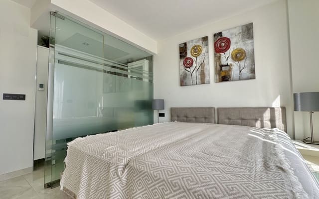 3 Zimmer Villa zu verkaufen in Lomas de Cabo Roig - Los Dolses, Orihuela mit Pool - 389.000 € (Ref: 9421556)