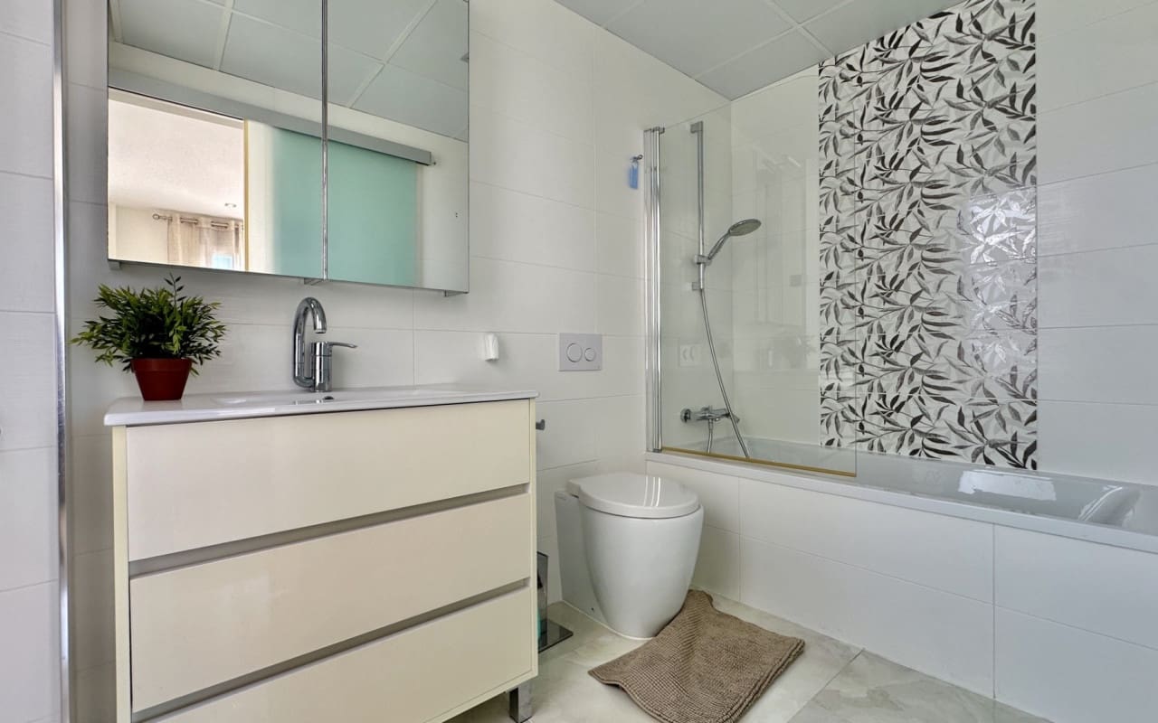 3 soveværelse Villa til salg i Orihuela Costa med swimmingpool - € 389.000 (Ref: 9421556)