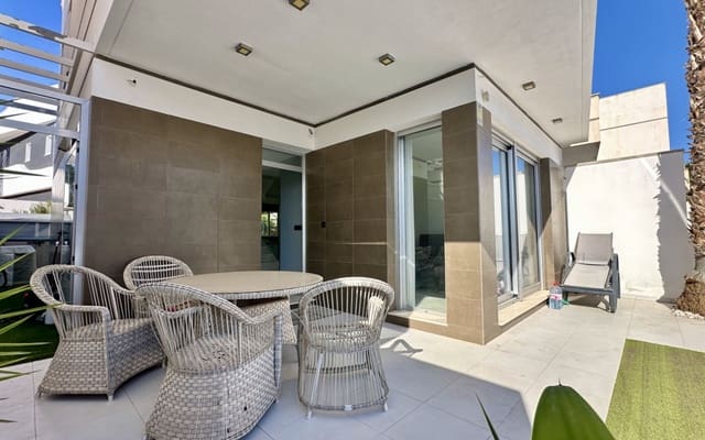 3 Zimmer Villa zu verkaufen in Lomas de Cabo Roig - Los Dolses, Orihuela mit Pool - 389.000 € (Ref: 9421556)