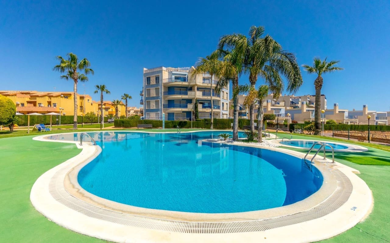 2 sypialnia Apartament przy plaży na sprzedaż w Campoamor z basenem - 279 000 € (Ref: 9426387)