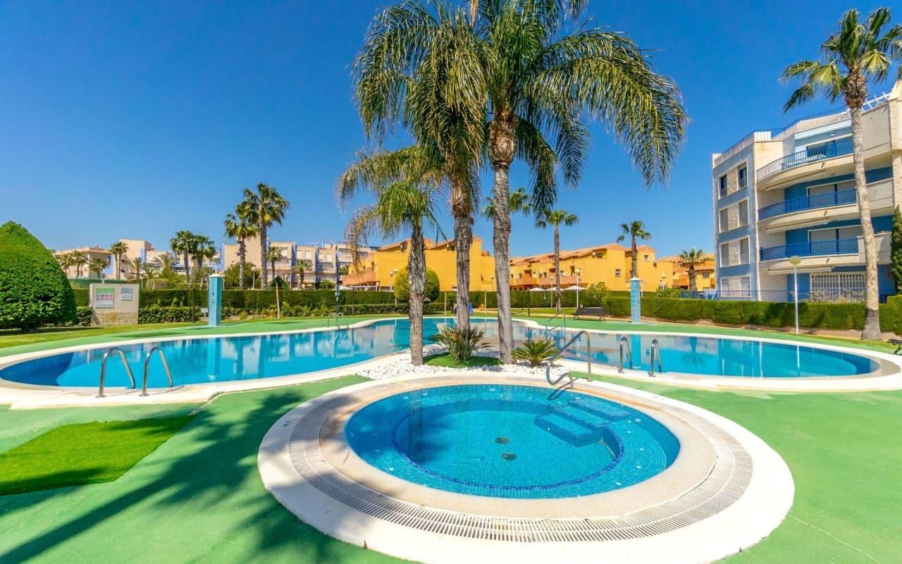 2 sypialnia Apartament przy plaży na sprzedaż w Campoamor z basenem - 279 000 € (Ref: 9426387)