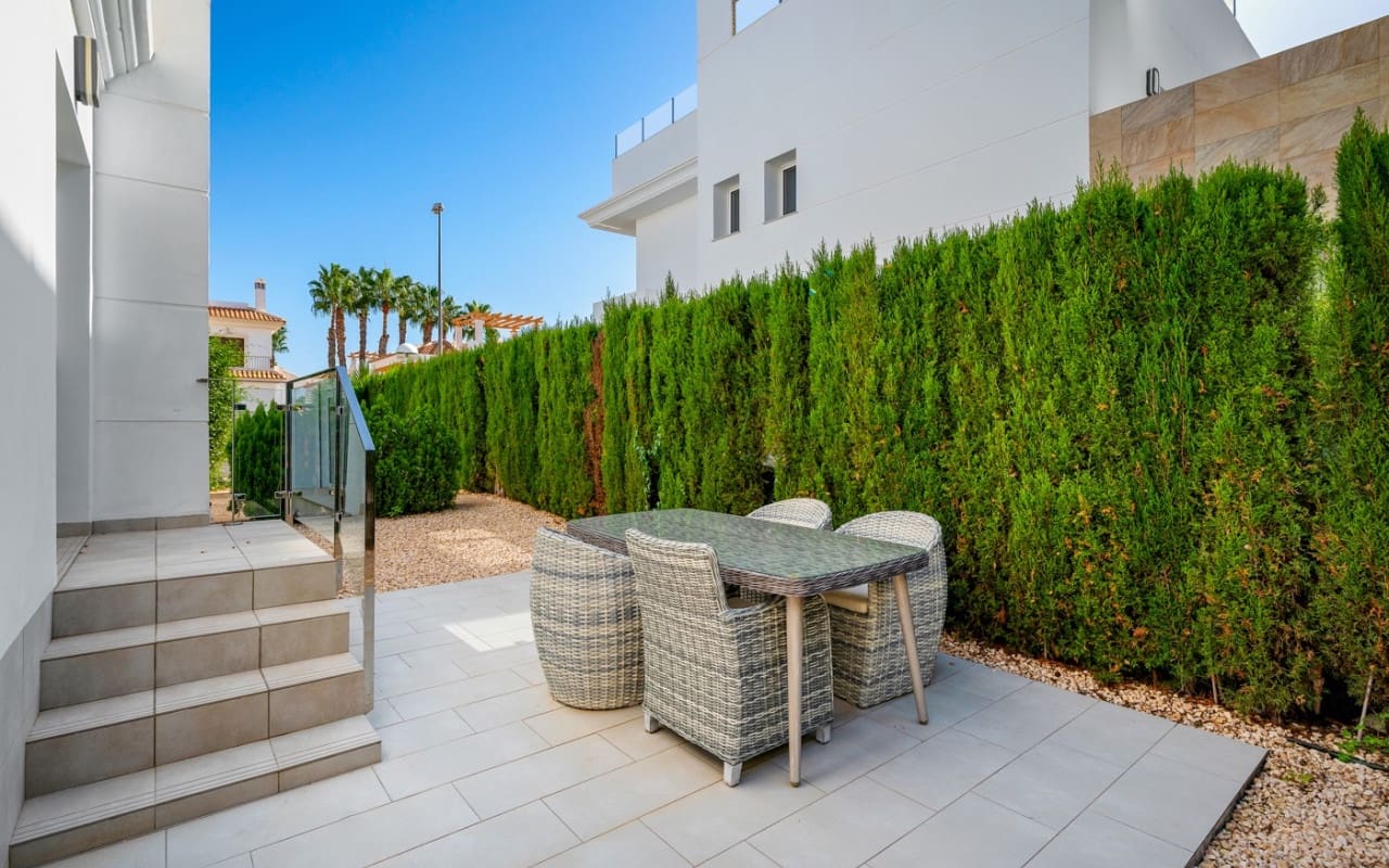 3 soverom Hus til salgs i Dona Pepa med svømmebasseng - € 379 000 (Ref: 9428156)