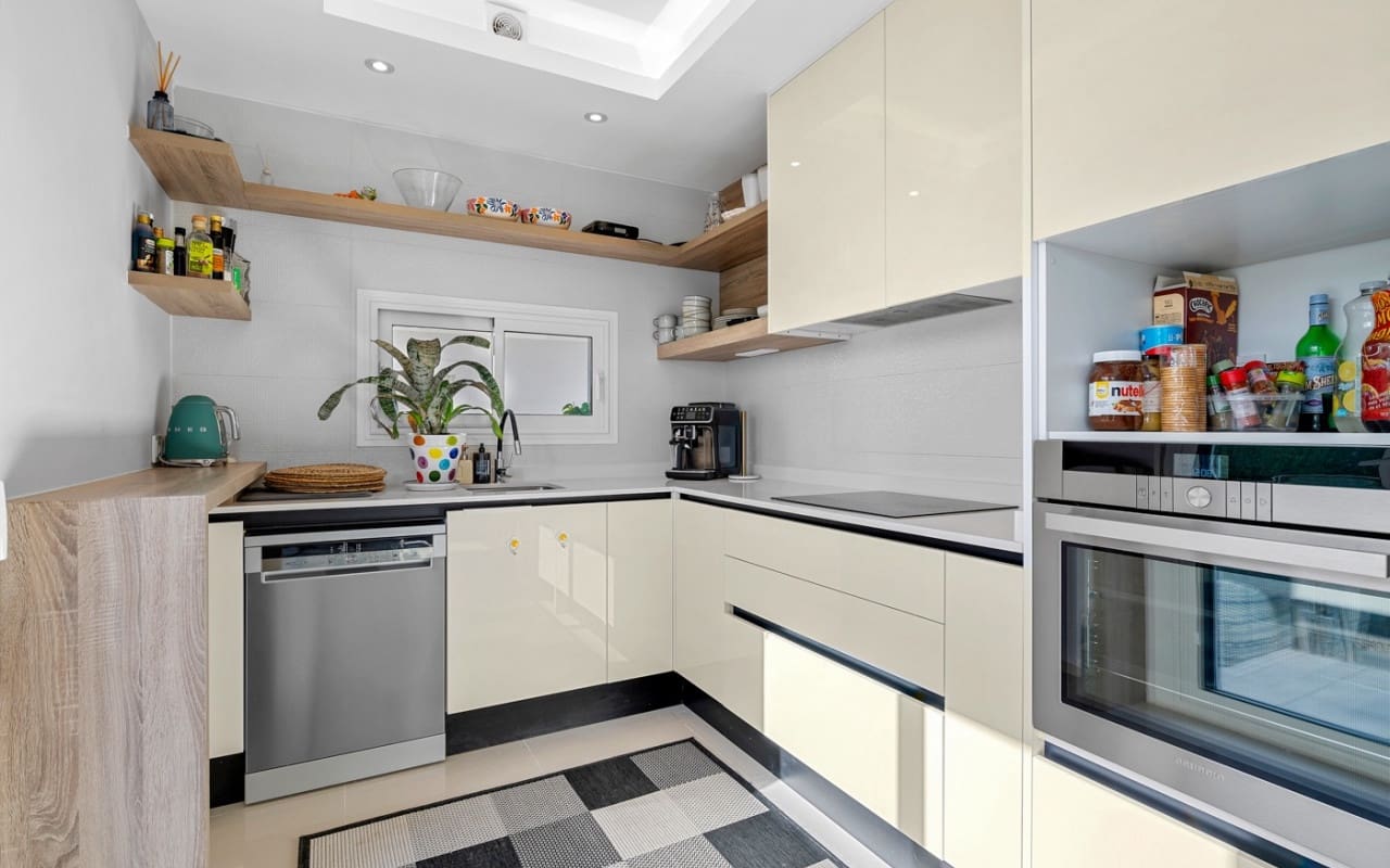 3 soverom Hus til salgs i Dona Pepa med svømmebasseng - € 379 000 (Ref: 9428156)