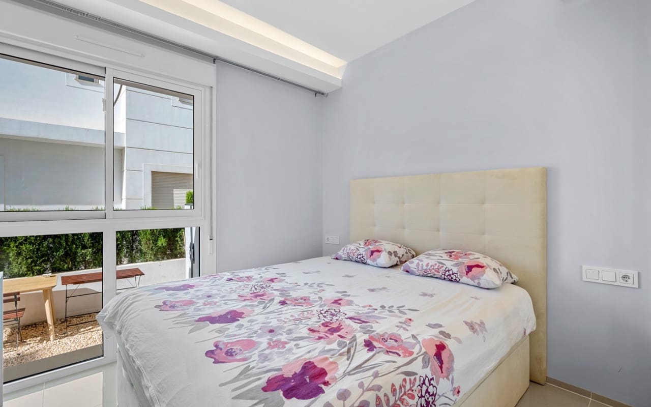 3 soverom Hus til salgs i Dona Pepa med svømmebasseng - € 379 000 (Ref: 9428156)