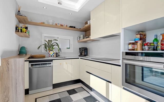 3 bedroom Townhouse for sale in Doña Pepa, Rojales with pool - € 379,000 (Ref: 9428156)