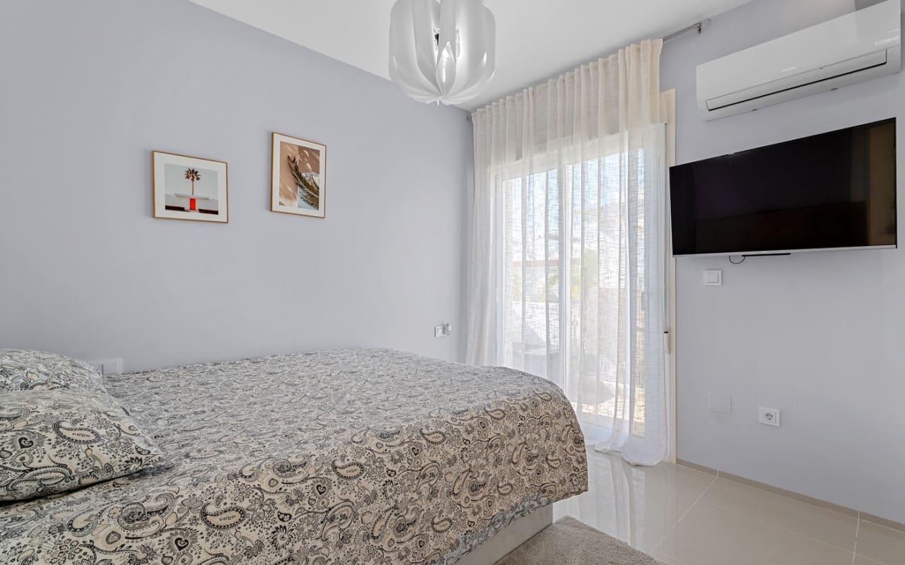 3 soverom Hus til salgs i Dona Pepa med svømmebasseng - € 379 000 (Ref: 9428156)