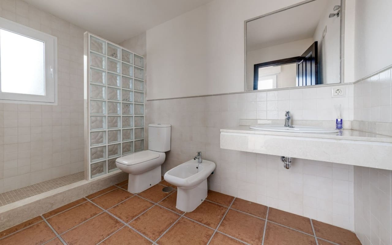 Chalet de 3 habitaciones en Las Palas en venta con piscina - 339.000 € (Ref: 9428157)