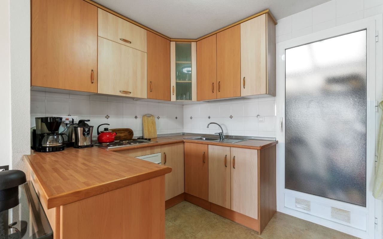 4 soveværelse Byhus til salg i Torrevieja med swimmingpool - € 259.000 (Ref: 9428159)