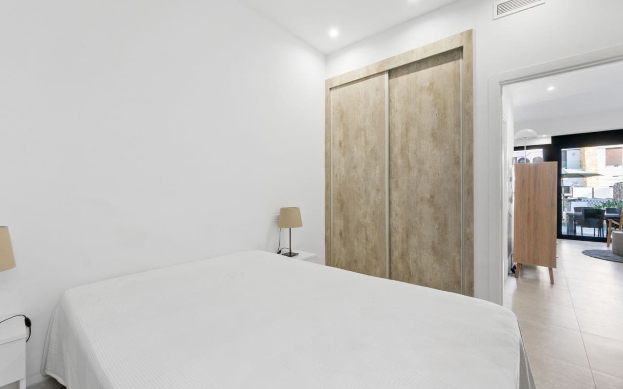 3 sypialnia Dom na sprzedaż w Villamartin z basenem - 325 000 € (Ref: 9428160)